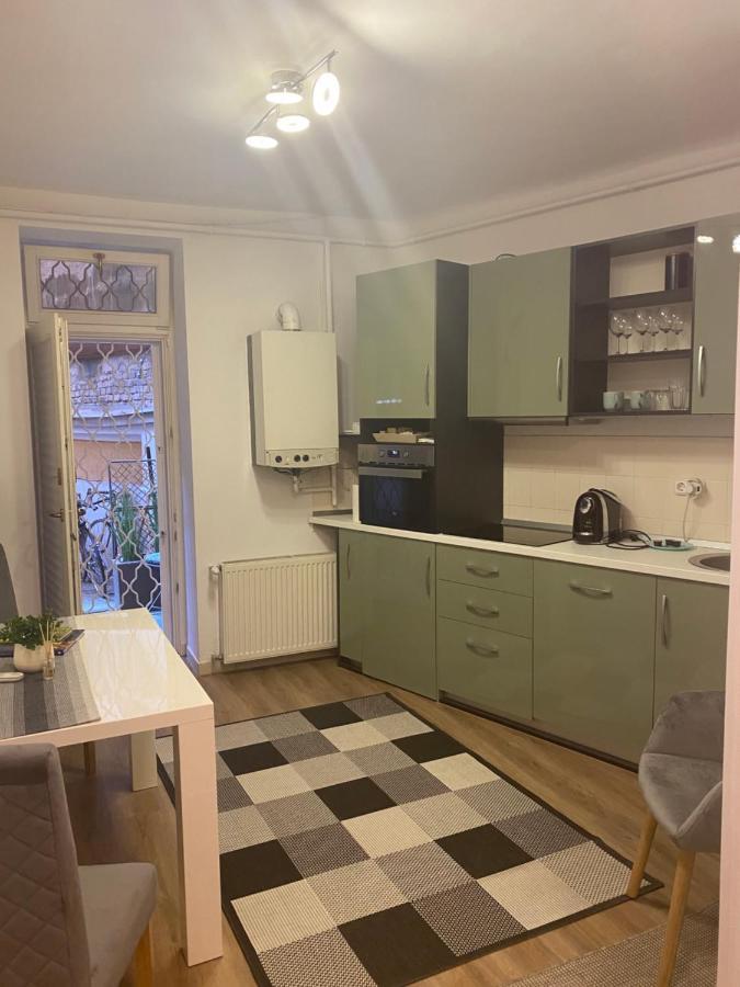 Tatra Apartment By The Danube Fully Accessible 부다페스트 외부 사진